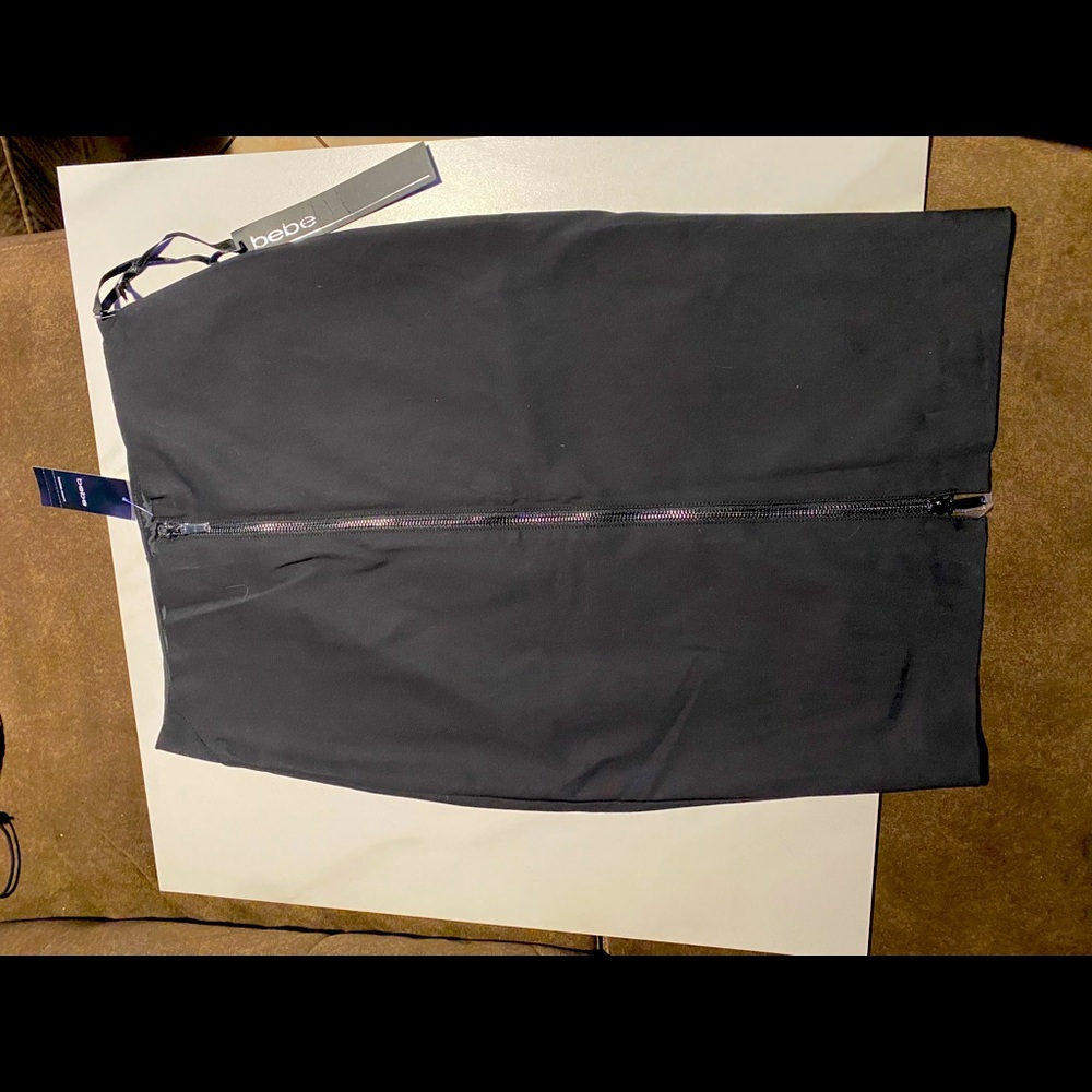 Bebe midi skirt black with black zipper.